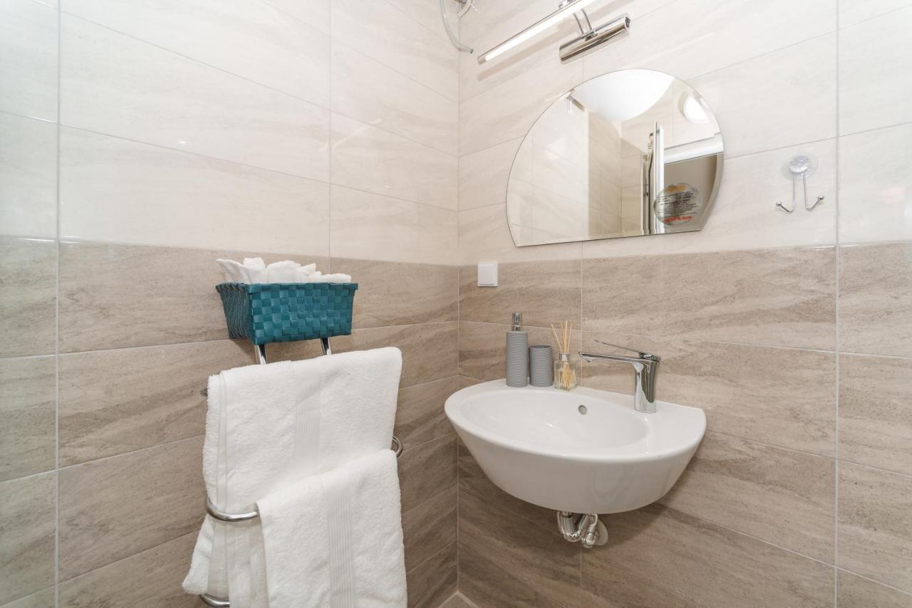 Alma Apartment - Stylish 1Bd Flat With Balcony By Flat Mаnager Plowdiw Exterior foto